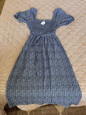 Vineyard Vines blue dress